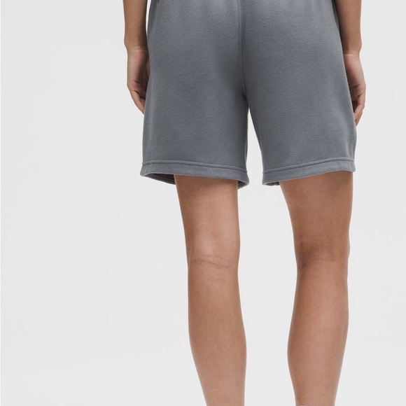 lululemon athletica Scuba Oversized MR Short 7" - Solar Grey, Size XXXS. NWT. - Picture 5 of 9